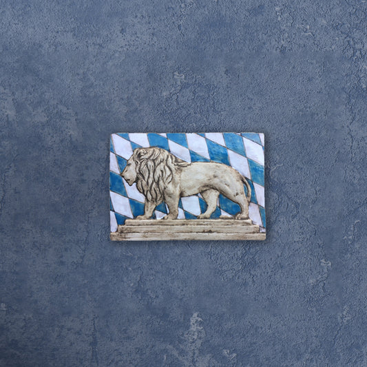 Bavarian lion, painted with ceramic glazes