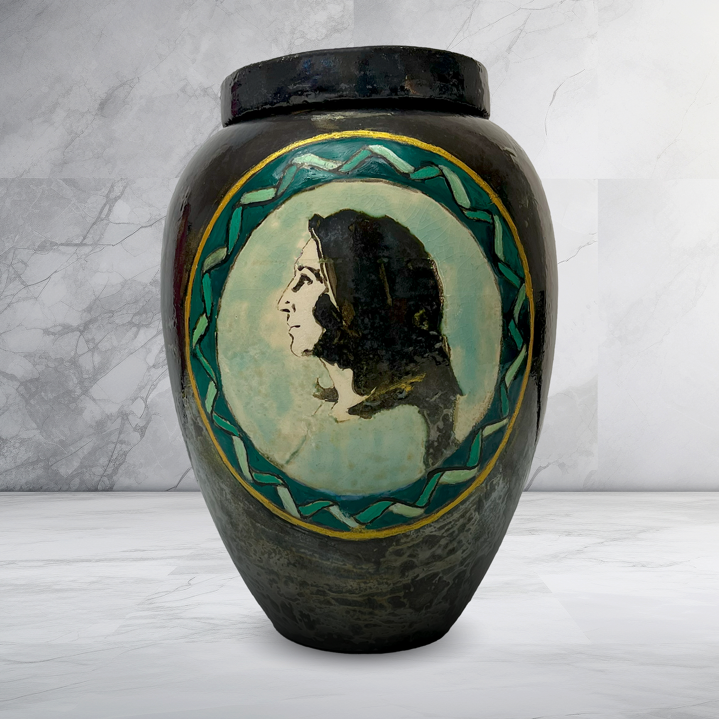 Portrait Urn